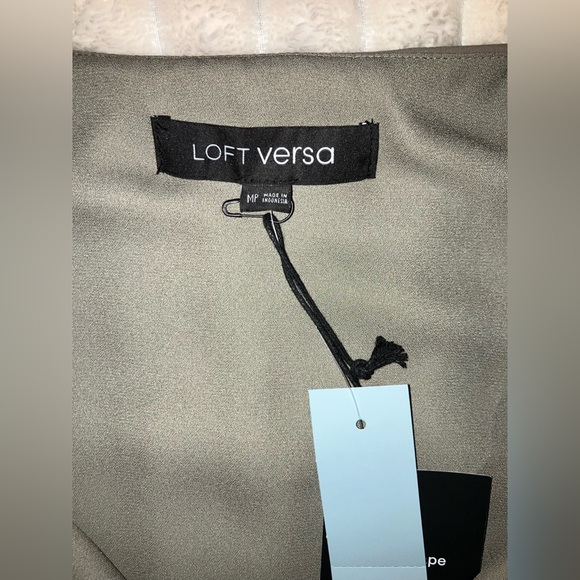 Button down Suit Vest - Picture 3 of 10